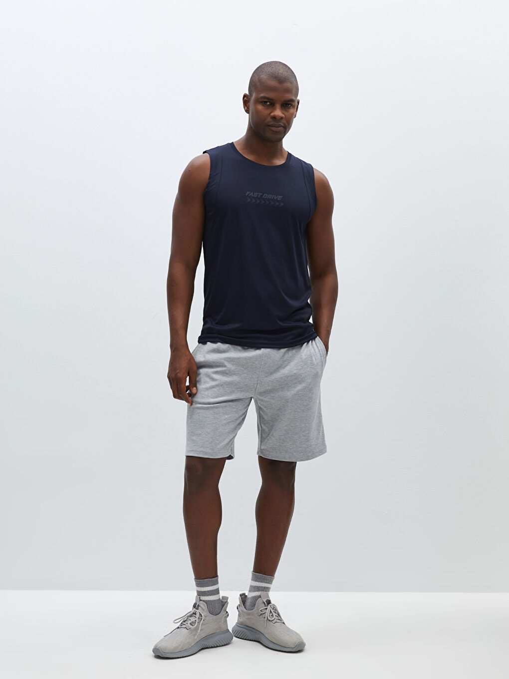 Gri Standart Kalıp Erkek Spor Şort-1