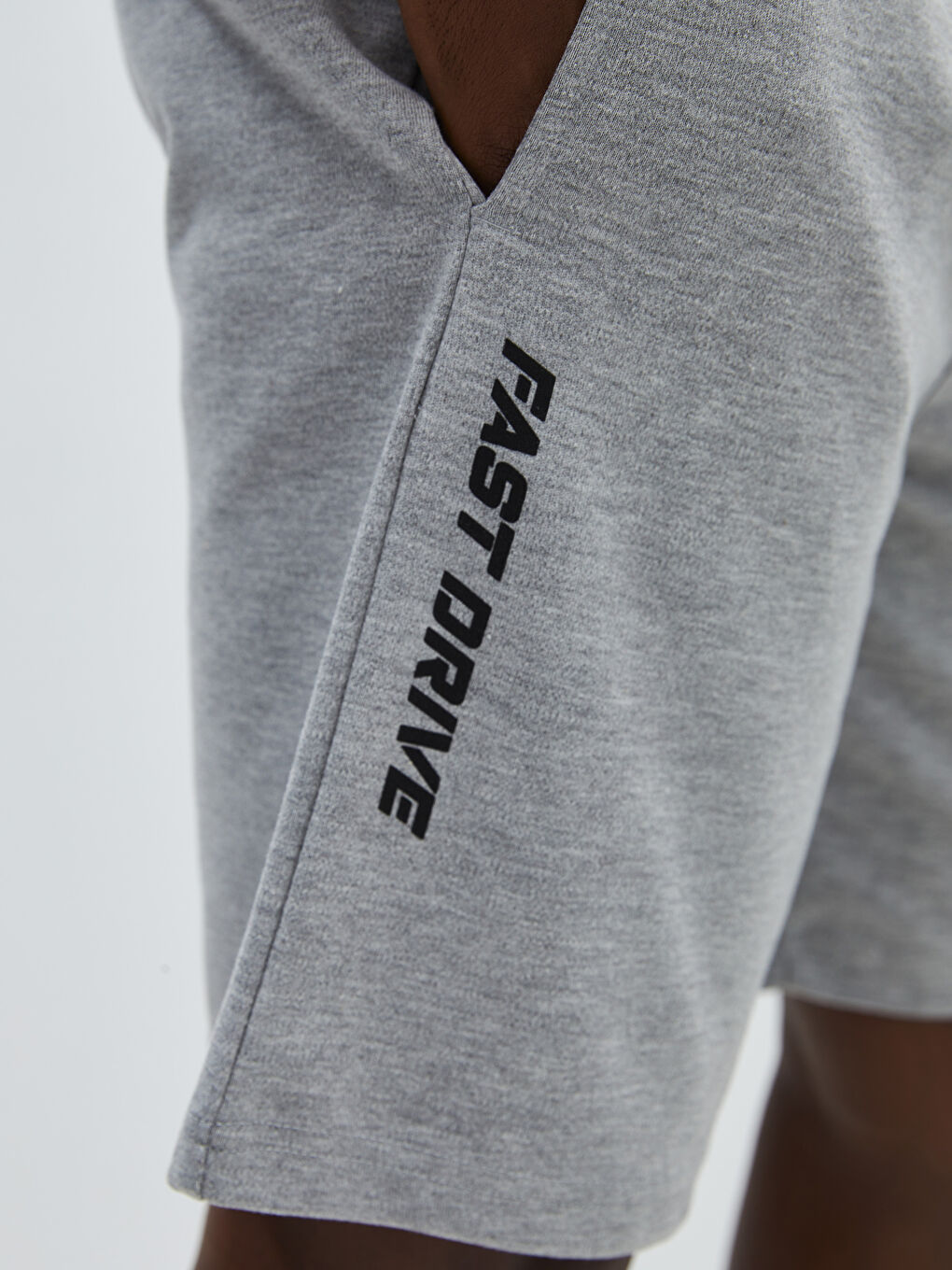 Gri Standart Kalıp Erkek Spor Şort-4