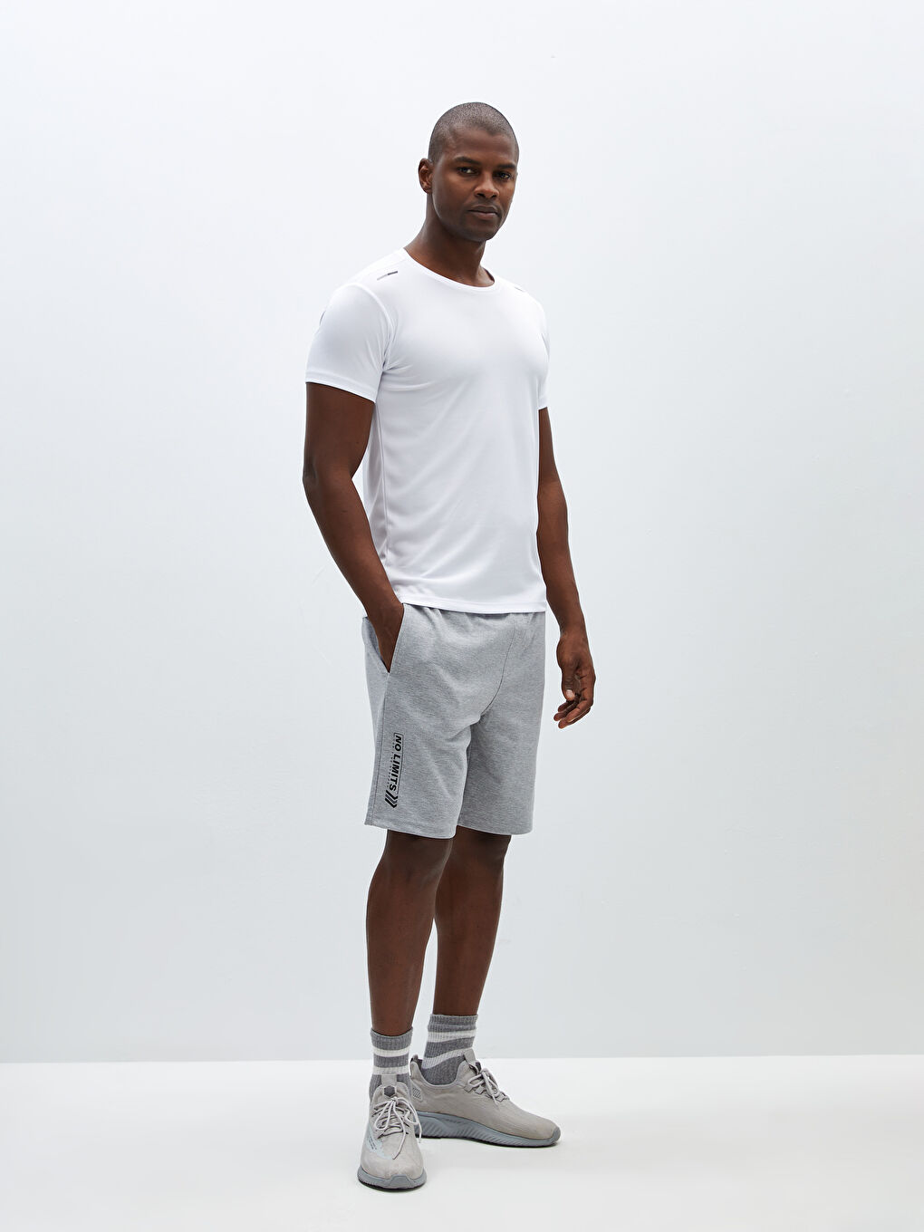 Gri Standart Kalıp Erkek Spor Şort-1