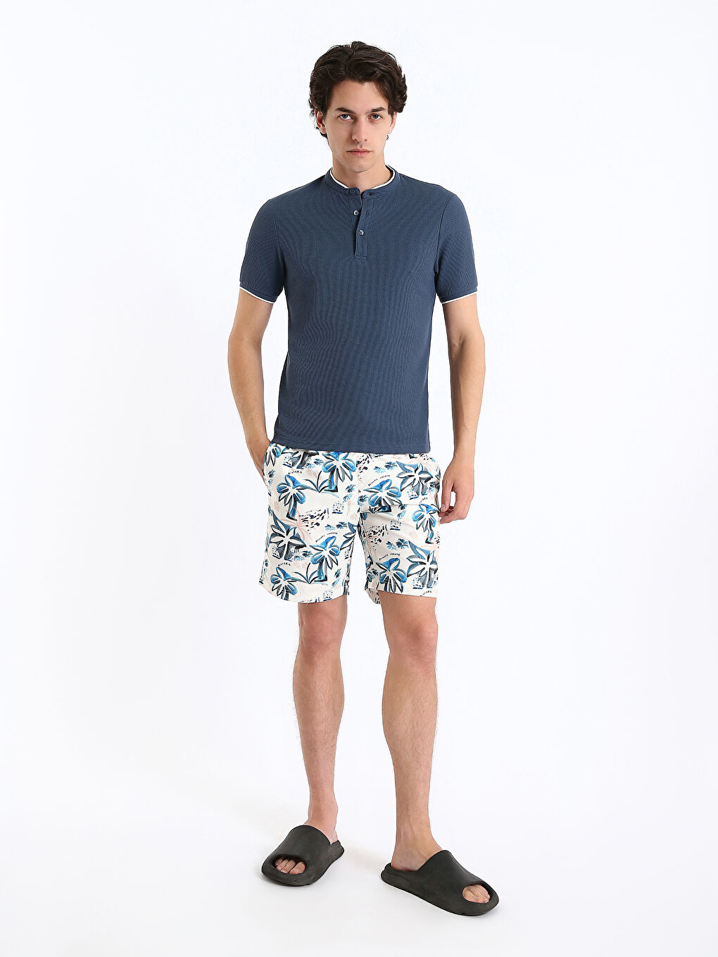 Short Patterned Men's Swimming Shorts-1