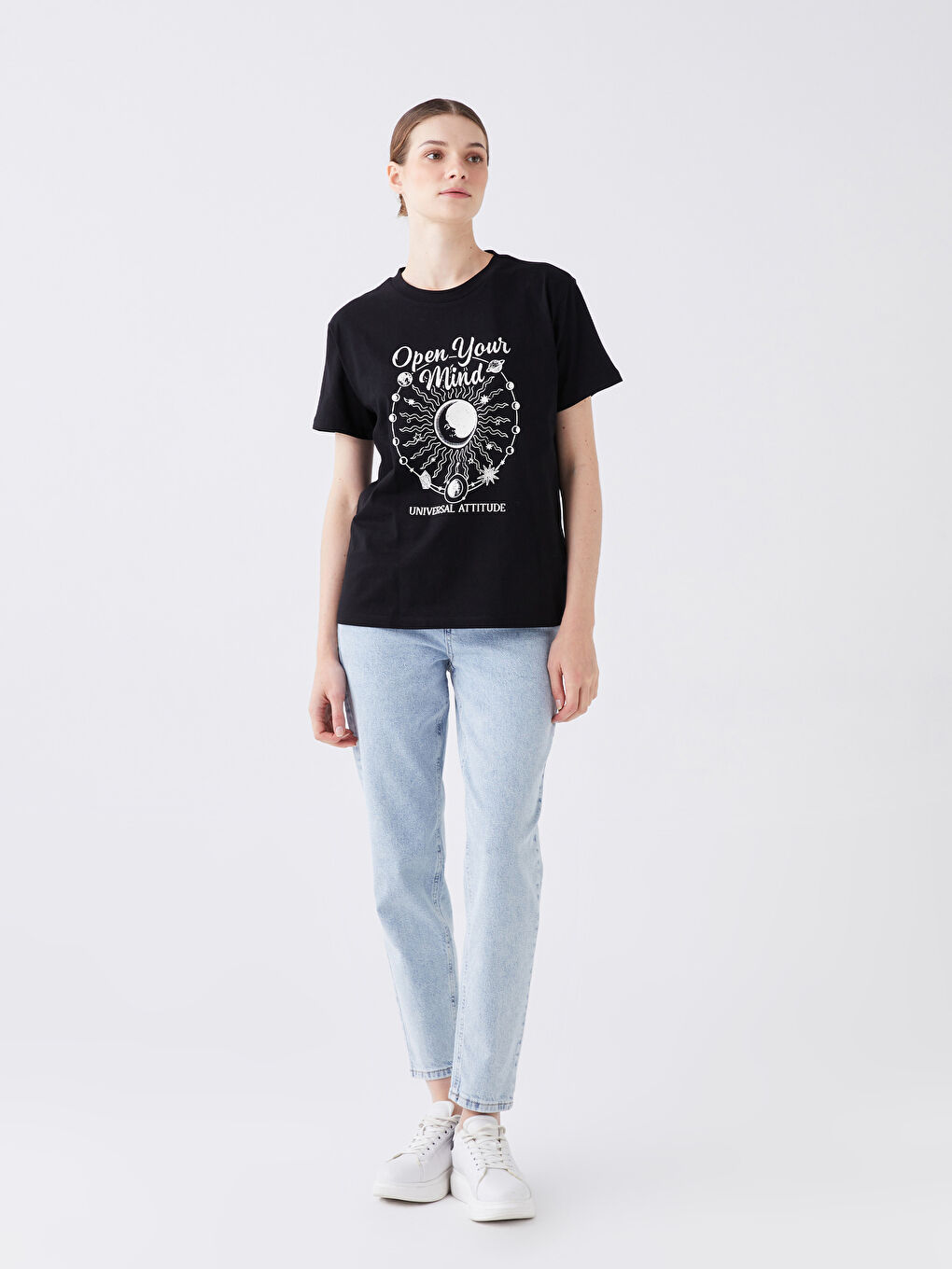 Siyah Bisiklet Yaka Baskılı Kısa Kollu Kadın Tişört-2