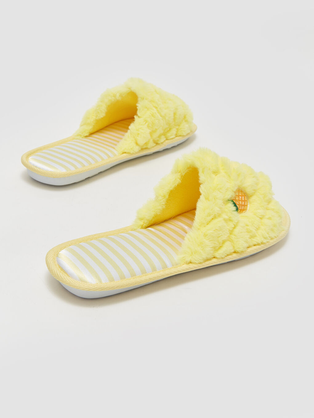 LCW HOME Embroidered Plush Women's Home Slippers -S4DB70Z8-LUG