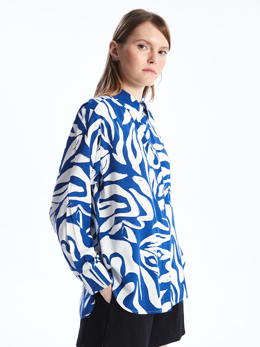 قميص نسائي أوفراسايز كم طويل منقوش