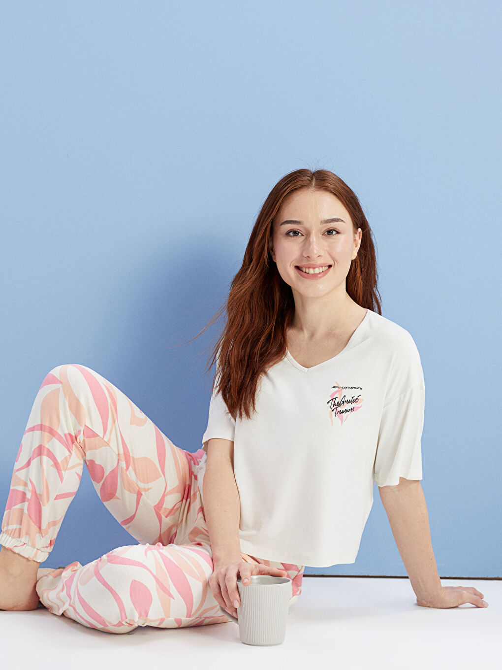 LCW DREAM Pembe Baskılı Petite V Yaka Baskılı Kısa Kollu Kadın Pijama Takımı