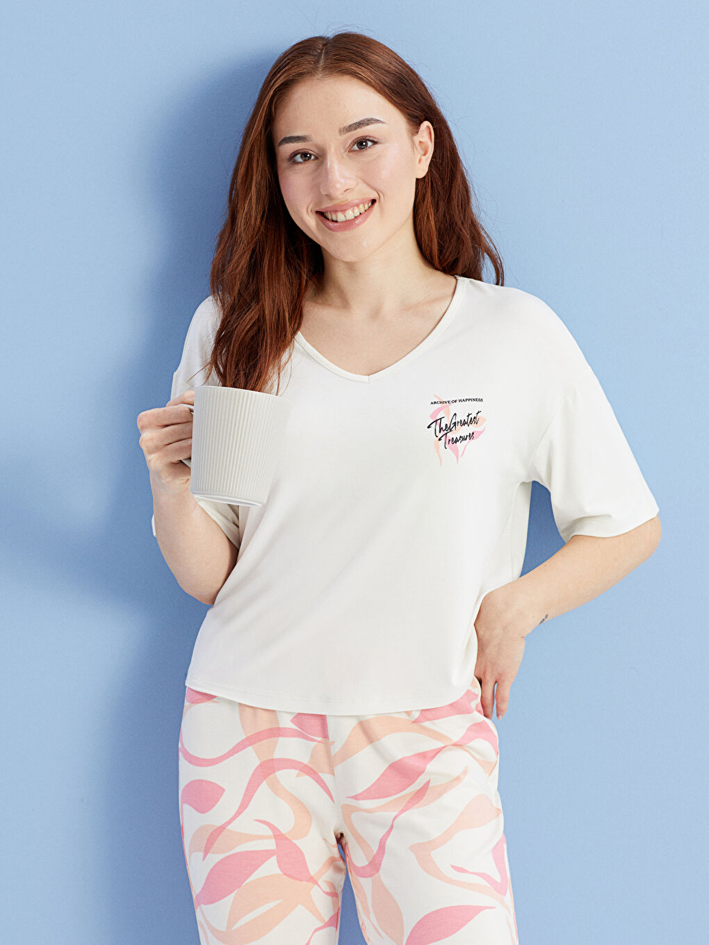 LCW DREAM Pembe Baskılı Petite V Yaka Baskılı Kısa Kollu Kadın Pijama Takımı - 2