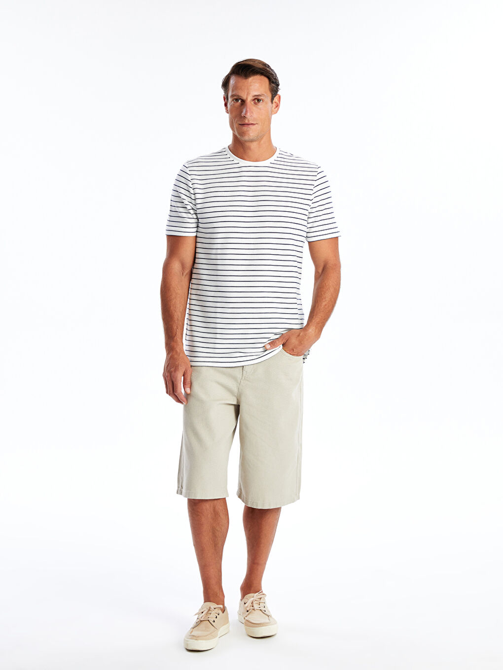 Bej Standart Kalıp Erkek Bermuda Şort