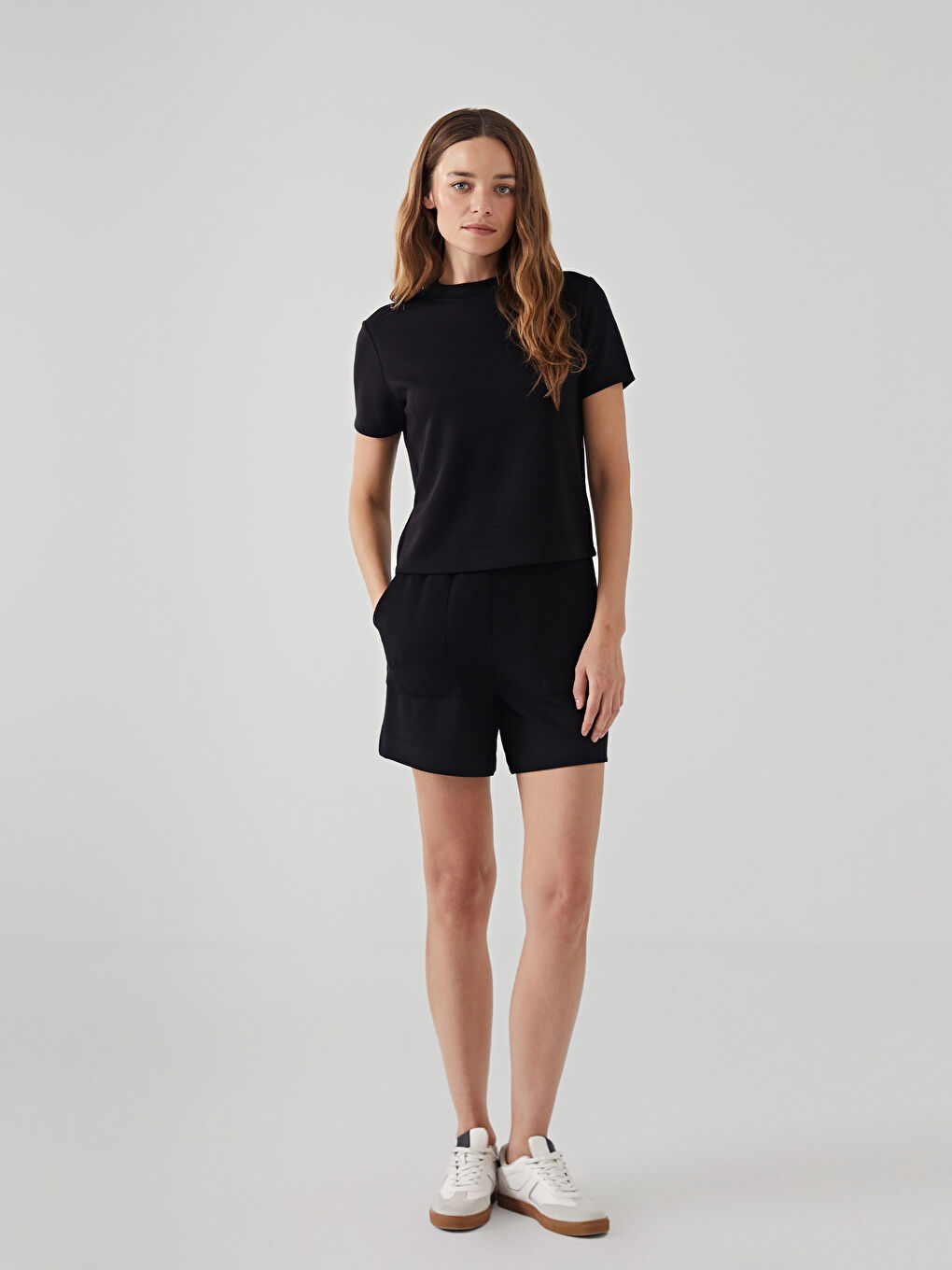 Women's Elastic Waist Regular Shorts -S4DJ42Z8-CVL