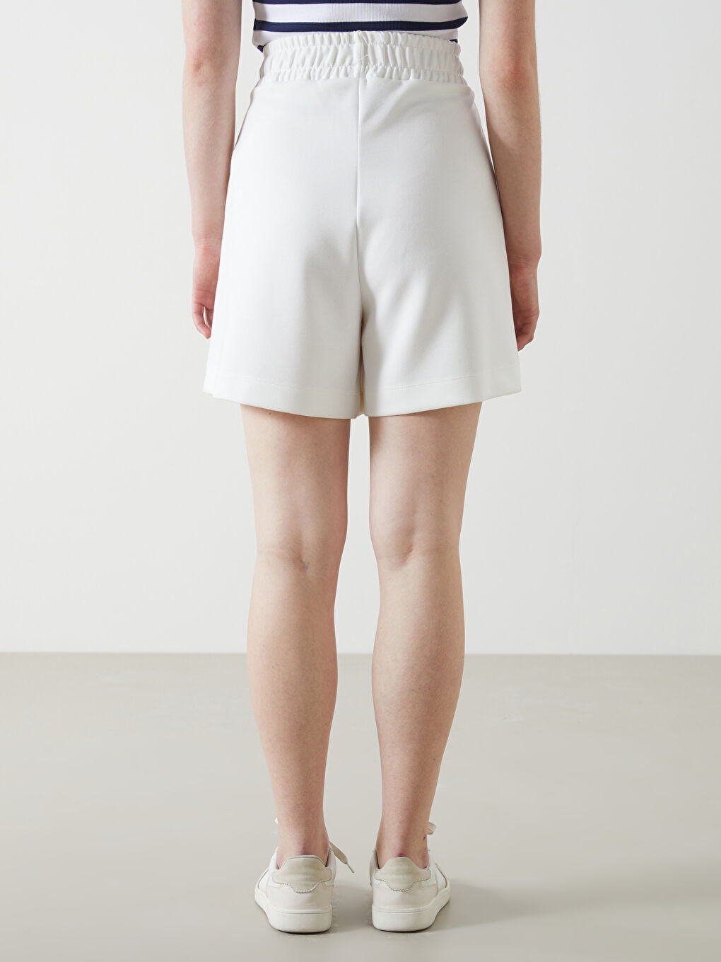 Women's Elastic Waist Regular Shorts -S4DJ42Z8-R9J
