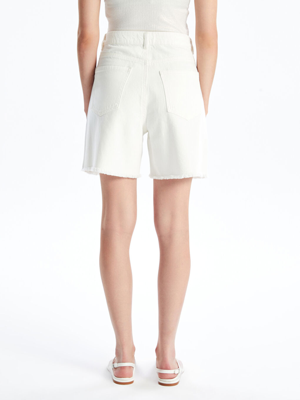 ბერმუდის სტილის ჯინსის შორტები ქალებისთვის-4