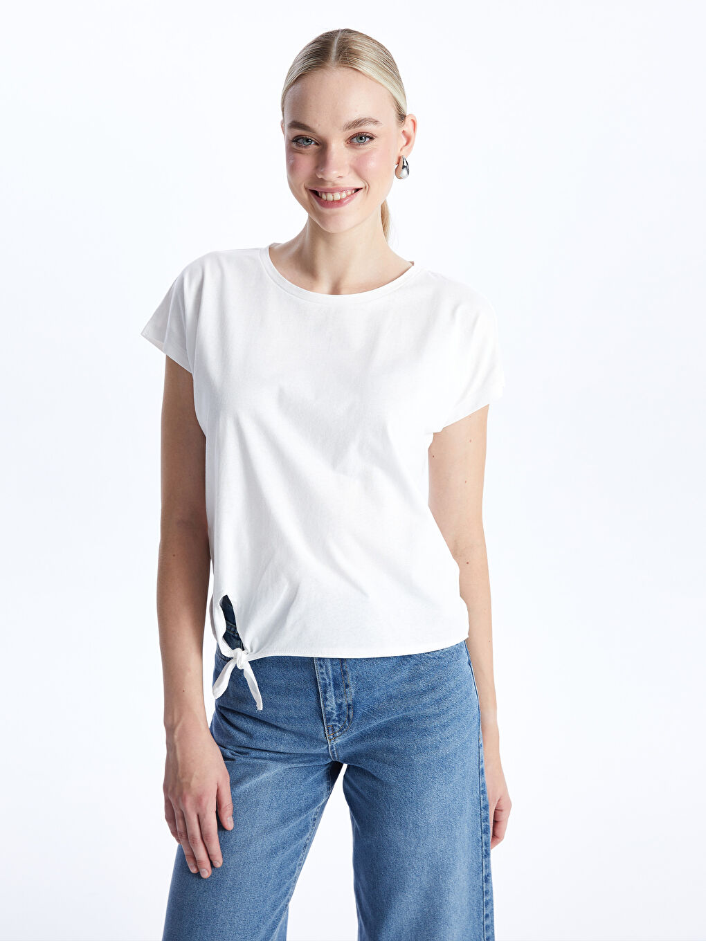 Ekru Bisiklet Yaka Düz Kısa Kollu Kadın Tişört