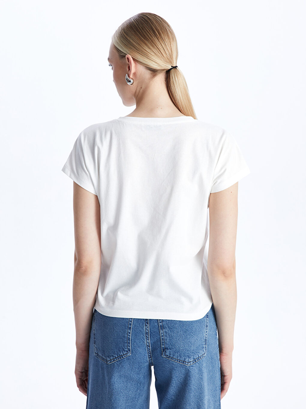 Ekru Bisiklet Yaka Düz Kısa Kollu Kadın Tişört-4