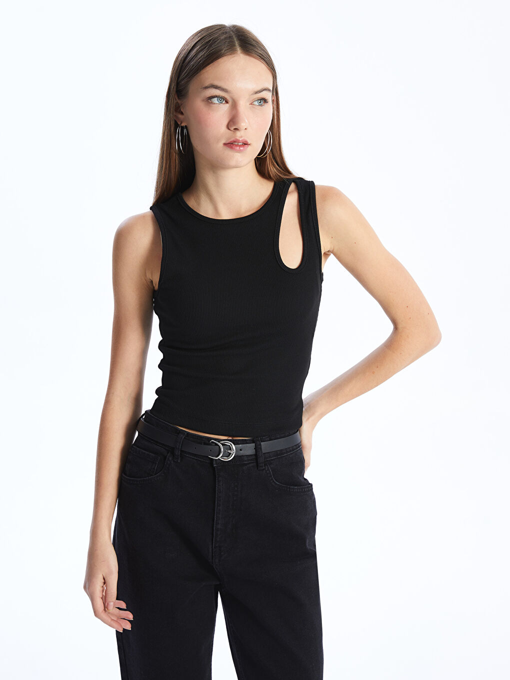 Siyah Bisiklet Yaka Düz Crop Kadın Atlet