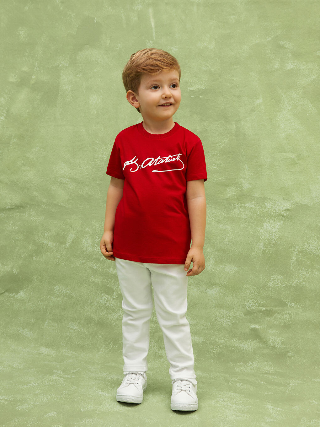 Kırmızı Bisiklet Yaka Atatürk Baskılı Erkek Bebek Tişört-1