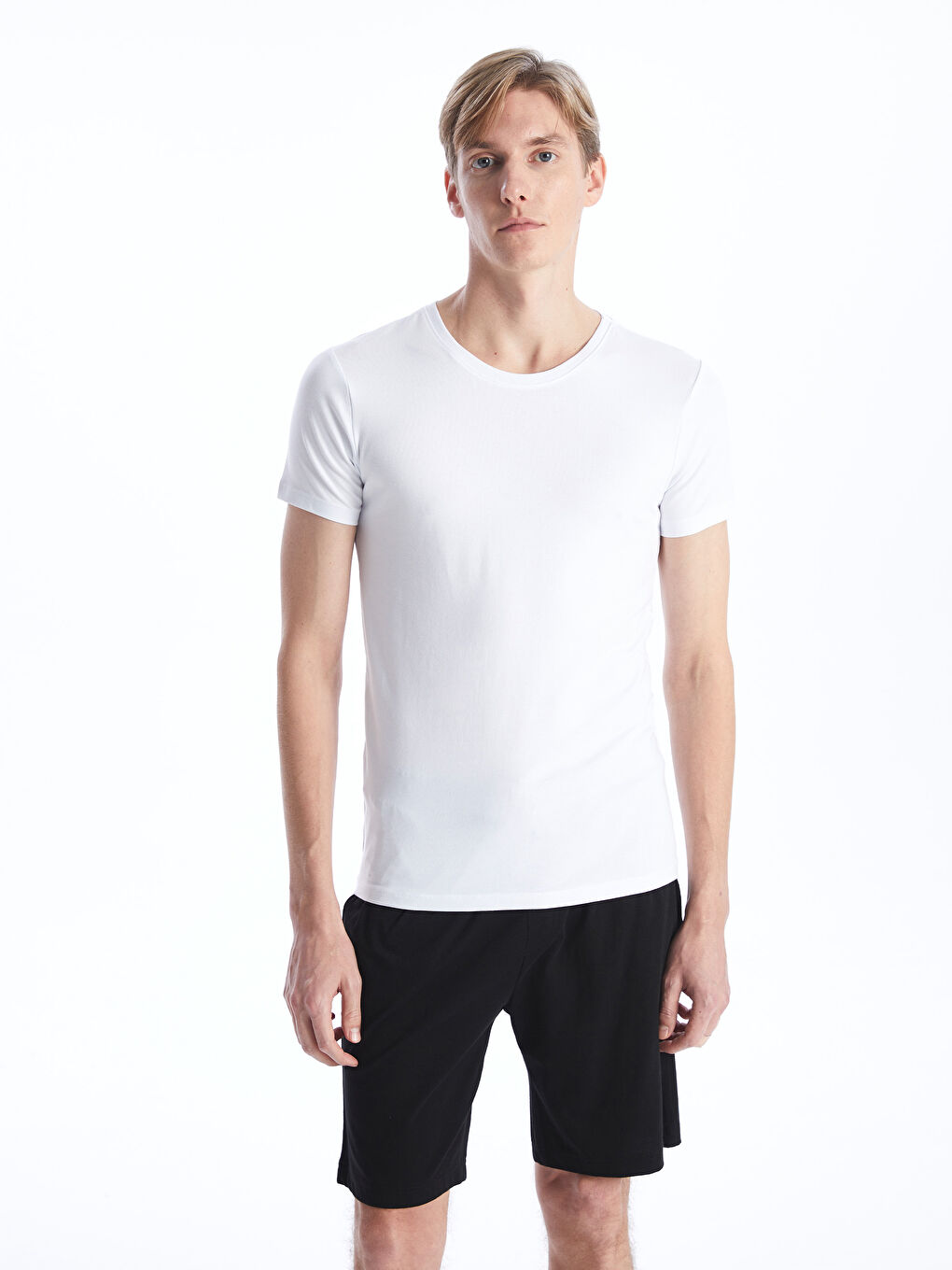 Beyaz Bisiklet Yaka Kısa Kollu Erkek Atlet