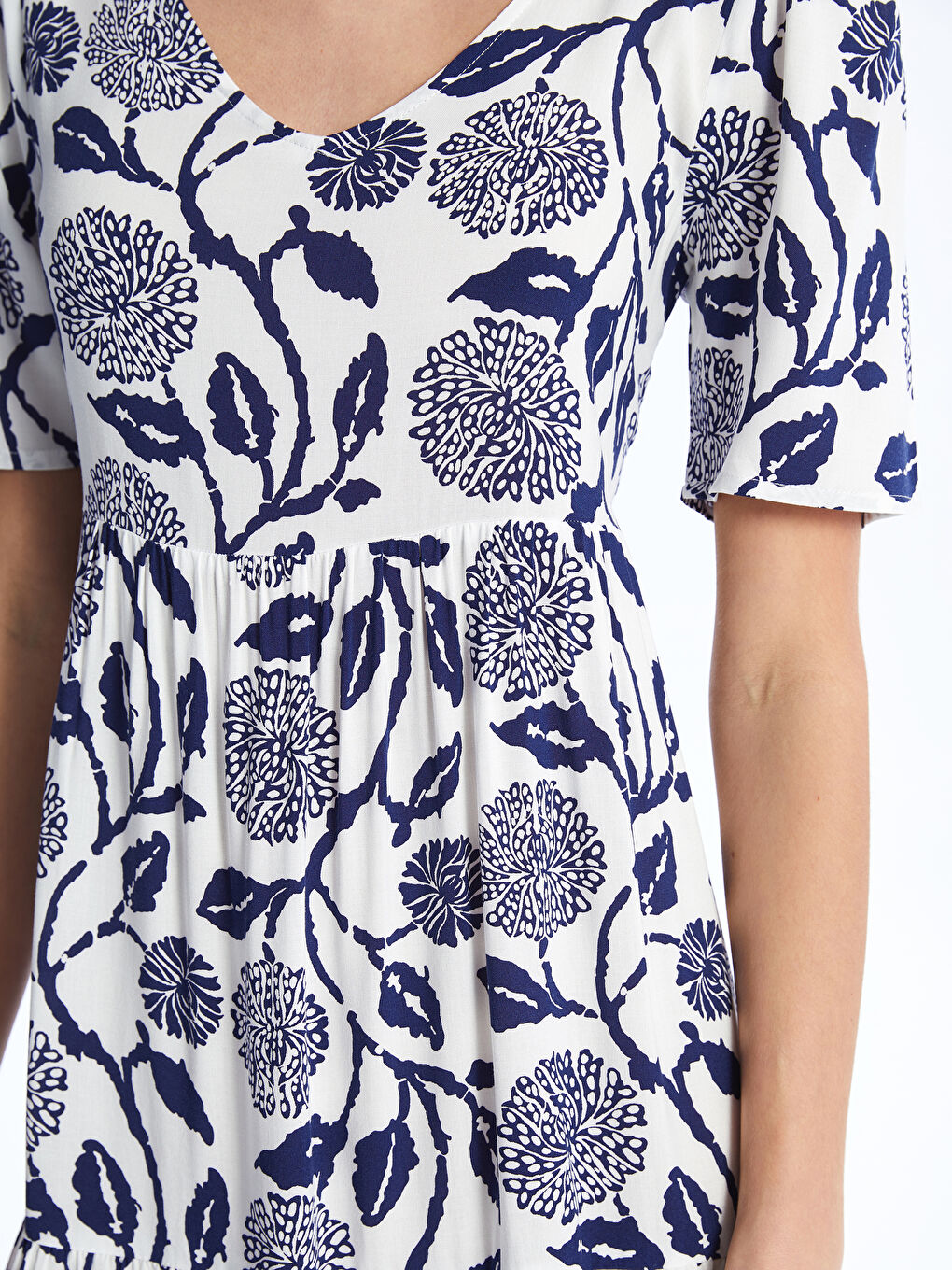 LC Waikiki V-Neck Floral Short Sleeve Women's Dress -S4EB65Z8-LSJ