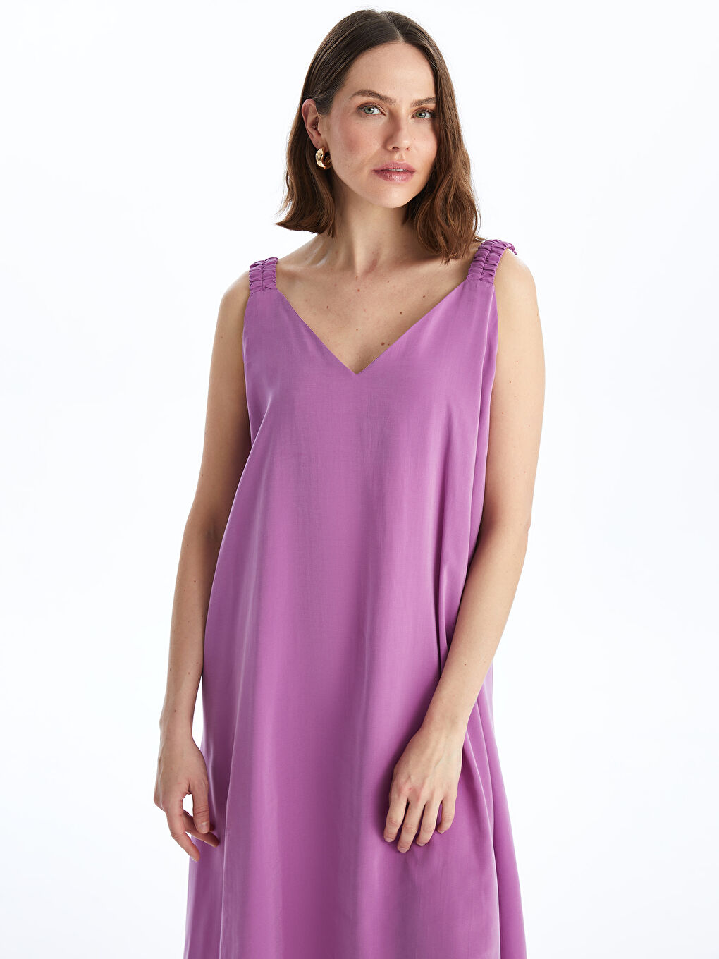 ქალებისთვის V-ს ფორმის დეკოლტე უბრალო კაბა-2