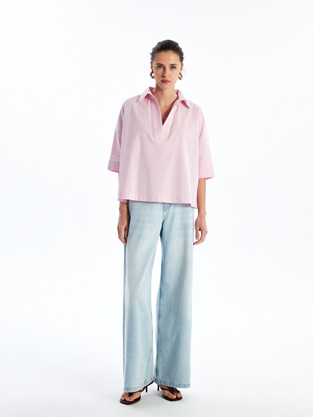 بلوزة أوفراسايز سادة بياقة قميص للسيدات-1