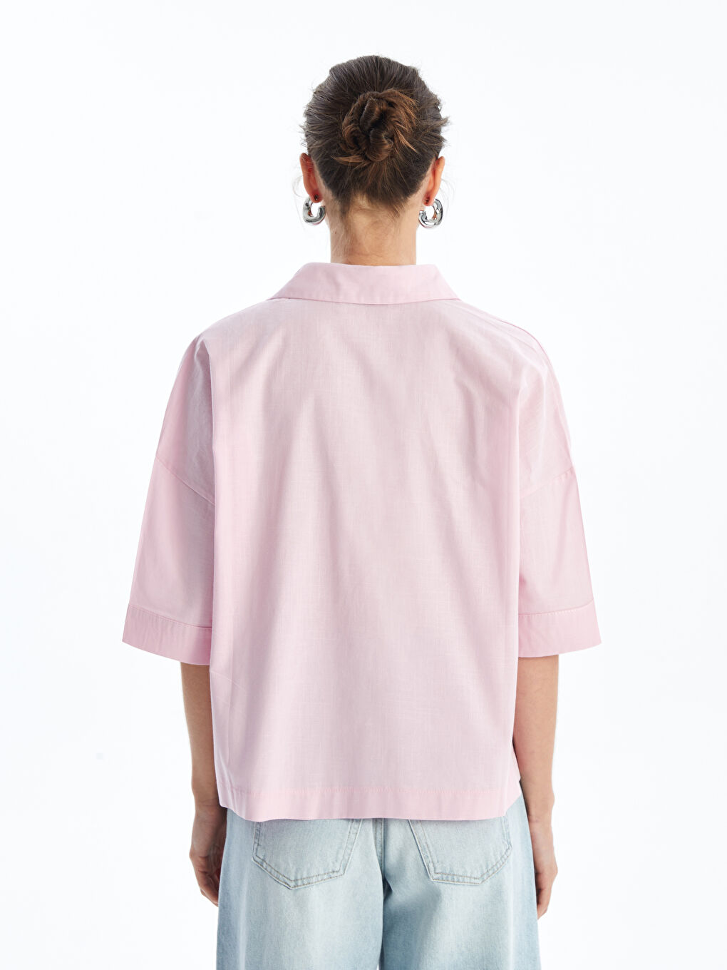 بلوزة أوفراسايز سادة بياقة قميص للسيدات-3