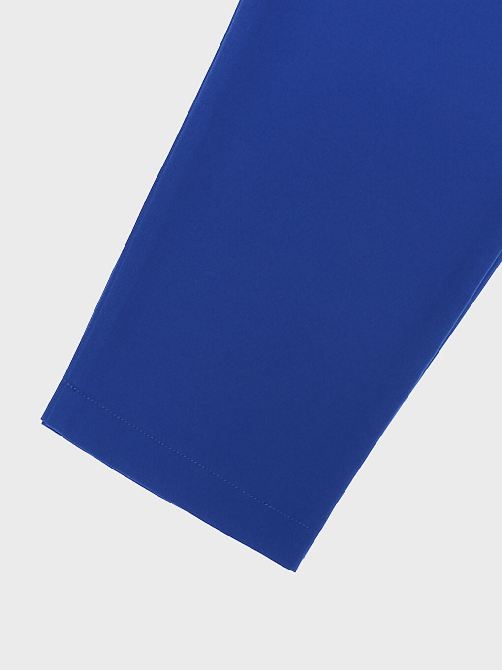 Women's Carrot Fit Plain Trousers-2