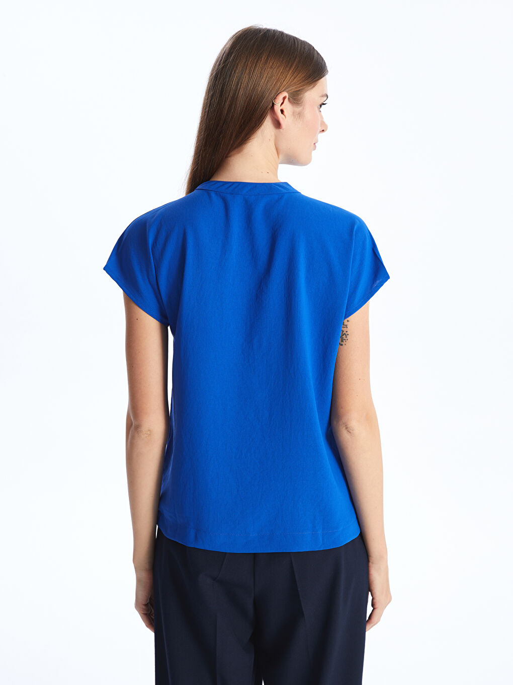 Блузка с вырезом с выемкой, однотонная, с коротким рукавом для женщин-4