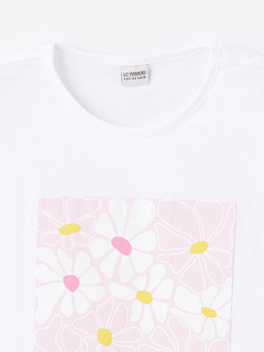 Beyaz Bisiklet Yaka Çiçekli Kısa Kollu Kız Çocuk Tişört-2