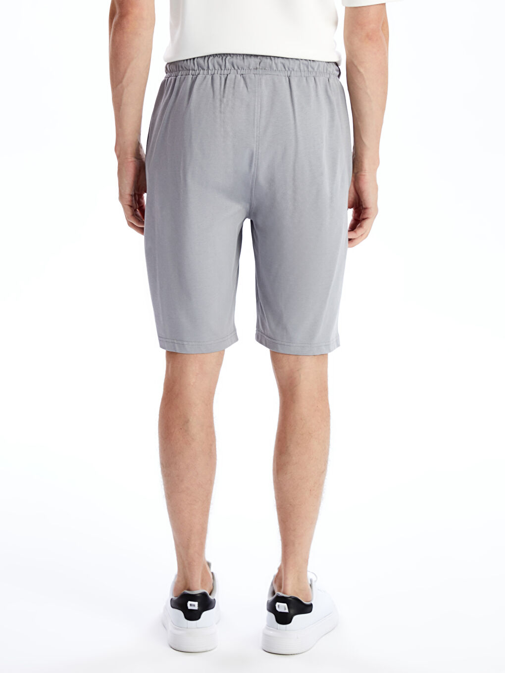 LCWAIKIKI Classic Gri Slim Fit Beli Bağlama Detaylı Erkek Şort - 3