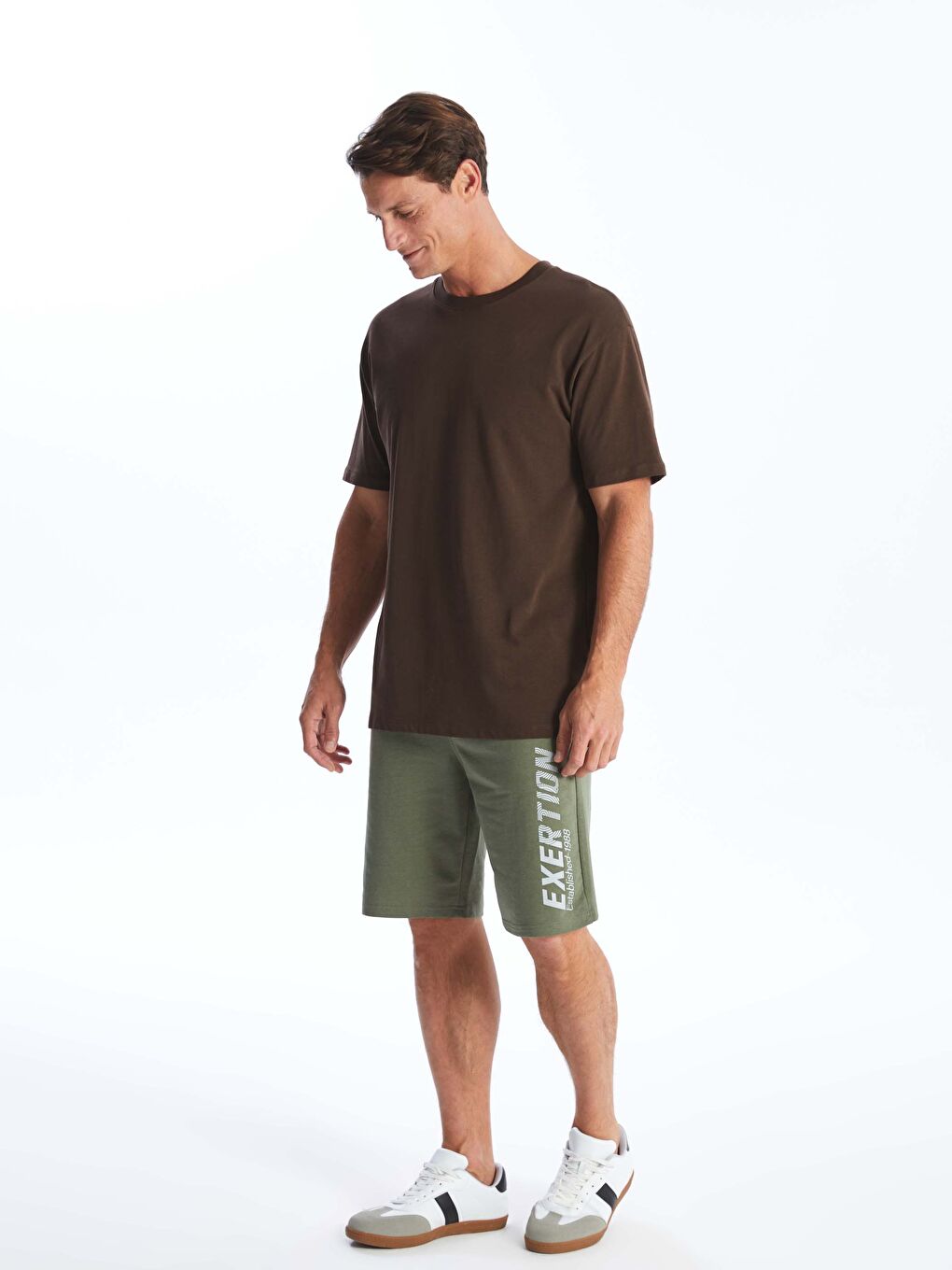 Haki Standart Kalıp Erkek Şort