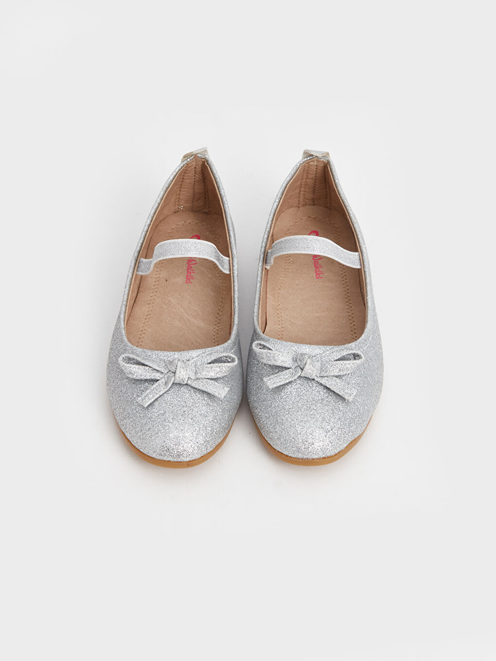 حذاء مسطح للبنات بتفاصيل فيونكة-2