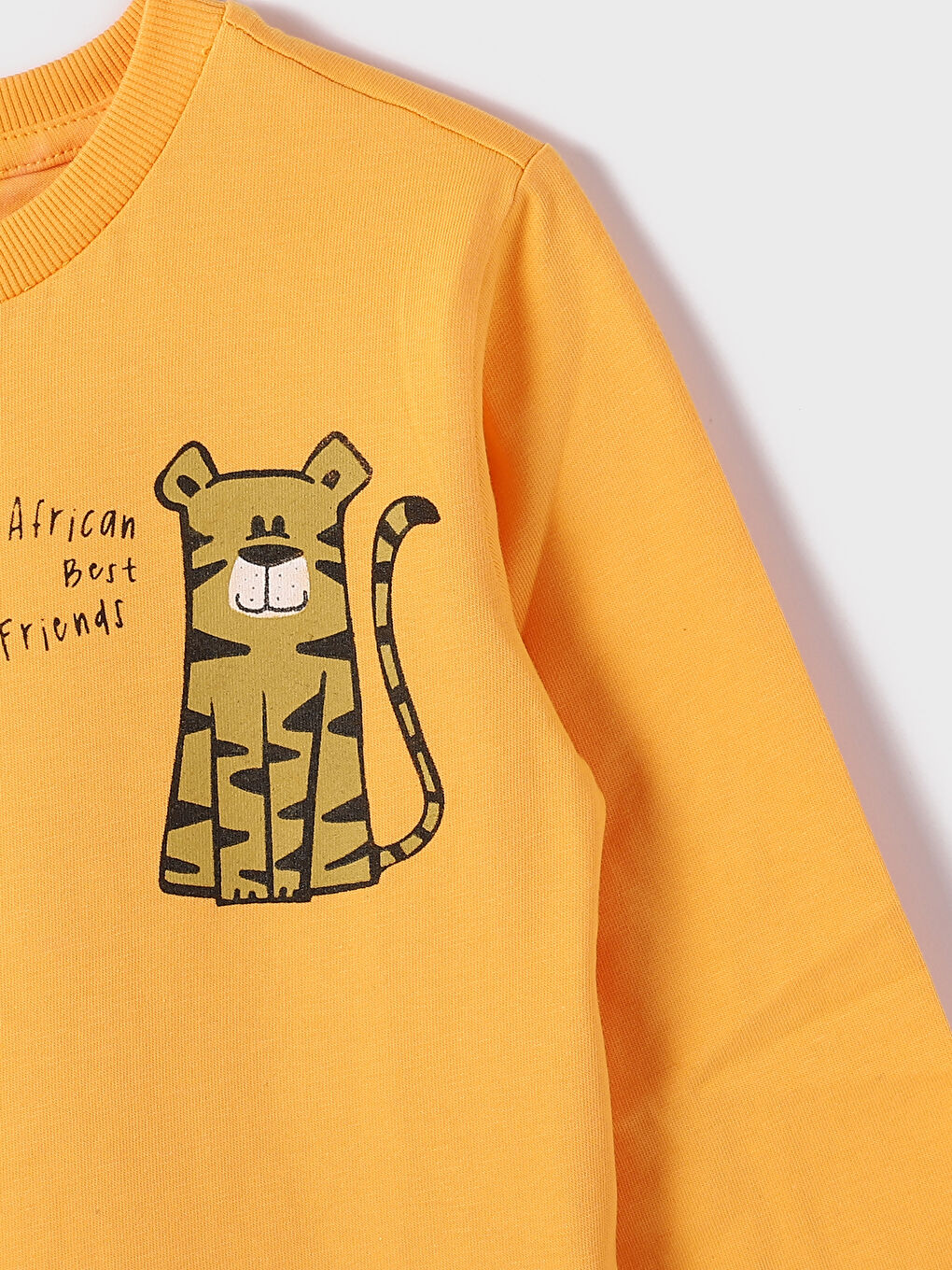 تيشيرت ياقة دائرية كم طويل للأولاد الرضع - مجموعة من 2-8