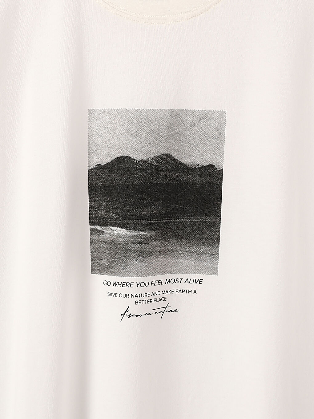 تيشيرت كم قصير مطبوع بياقة دائرية للرجال-2