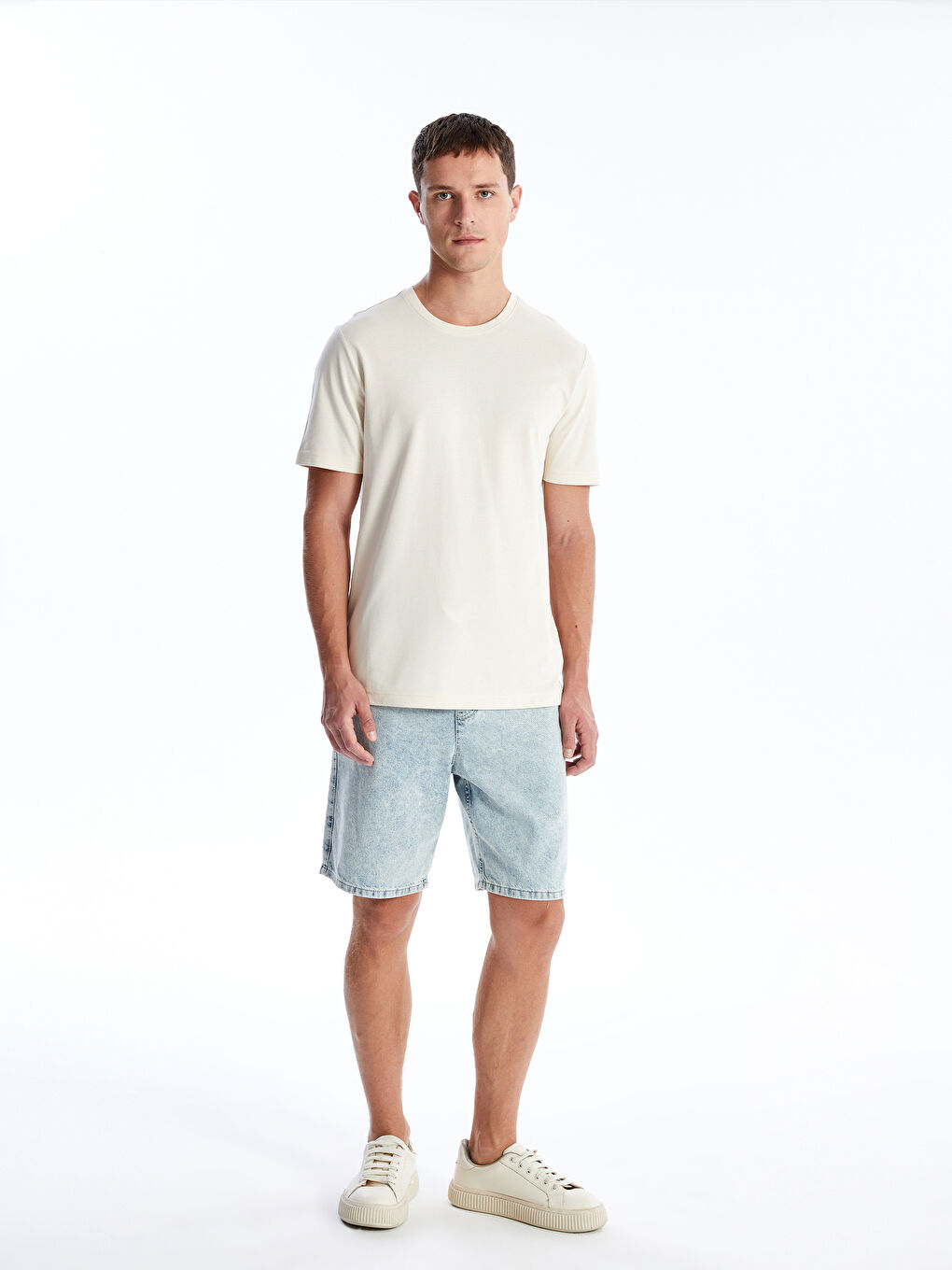 تيشيرت بيكيه كم قصير ياقة دائرية للرجال-2