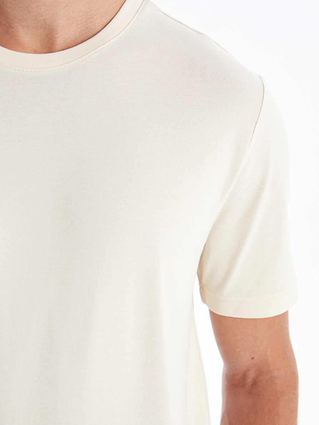 تيشيرت بيكيه كم قصير ياقة دائرية للرجال-3