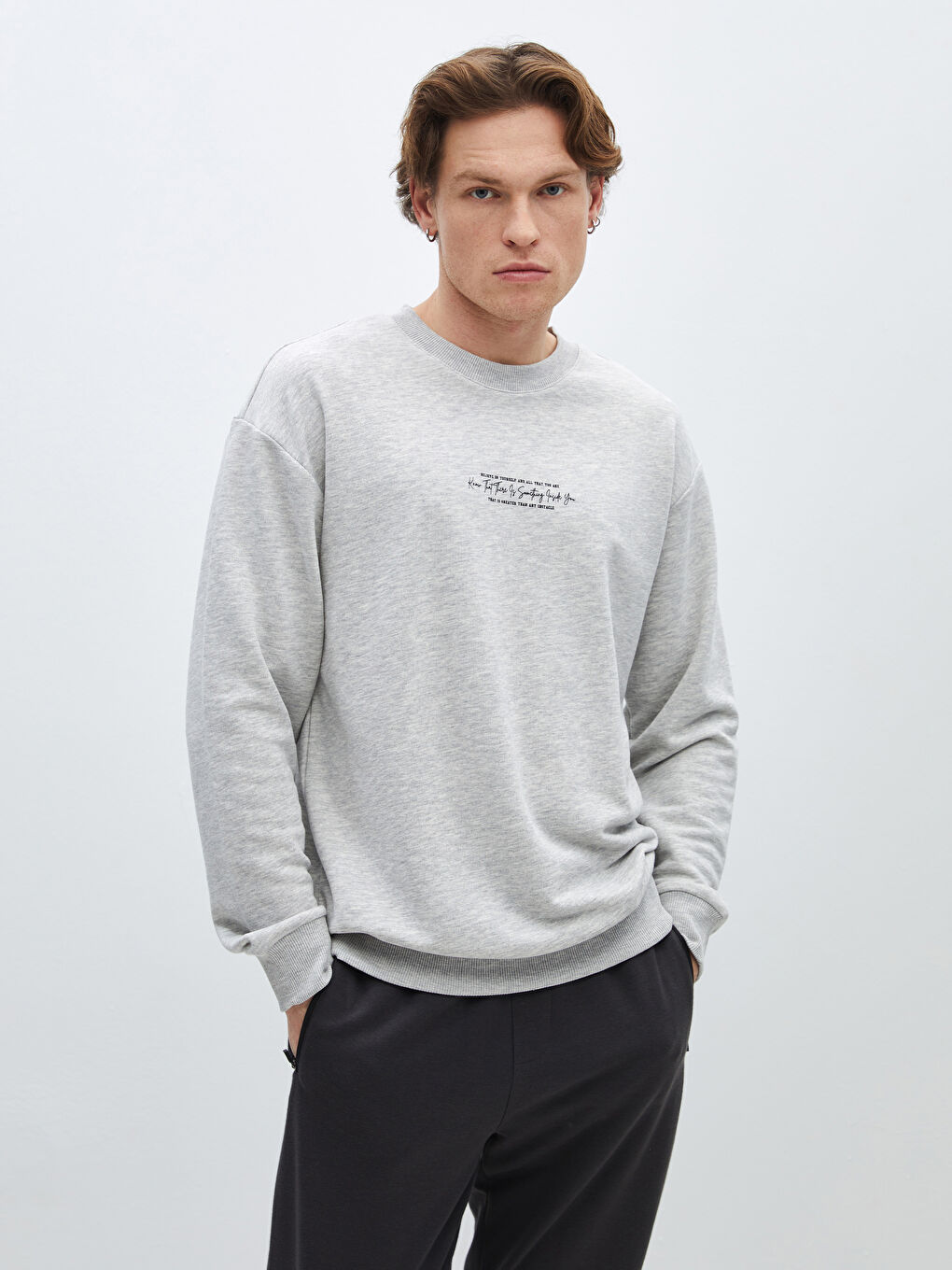 LCW Casual Gri Melanj Bisiklet Yaka Uzun Kollu Baskılı Erkek Sweatshirt