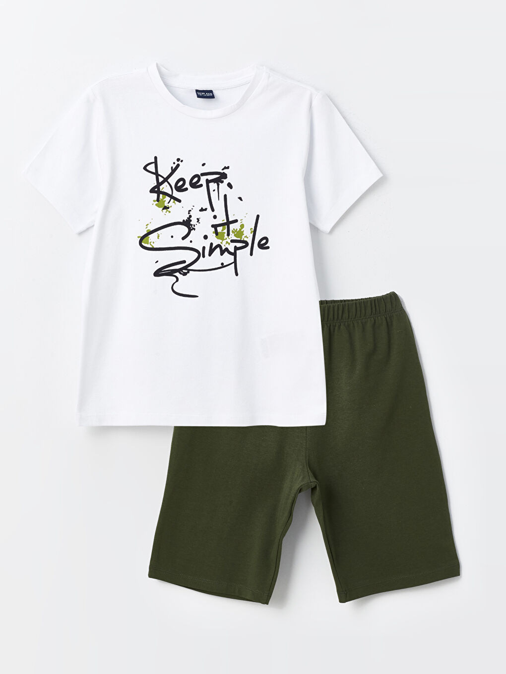 طقم بيجامة شورت بأكمام قصيرة مطبوع بياقة دائرية للأولاد