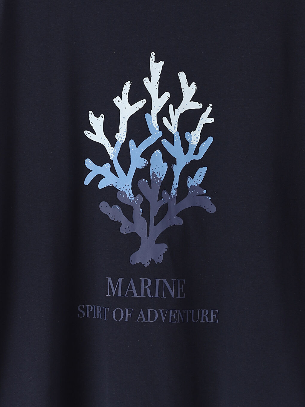 تيشيرت نسائي بأكمام قصيرة وياقة دائرية مطبوع-2