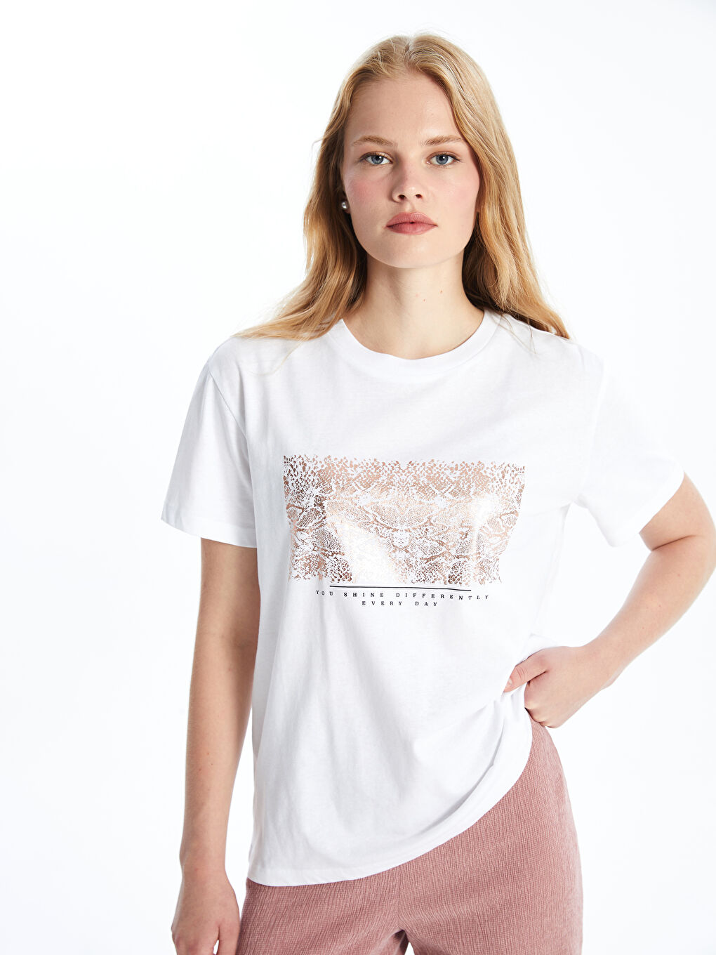 T-shirt à manches courtes imprimé à col rond pour femmes