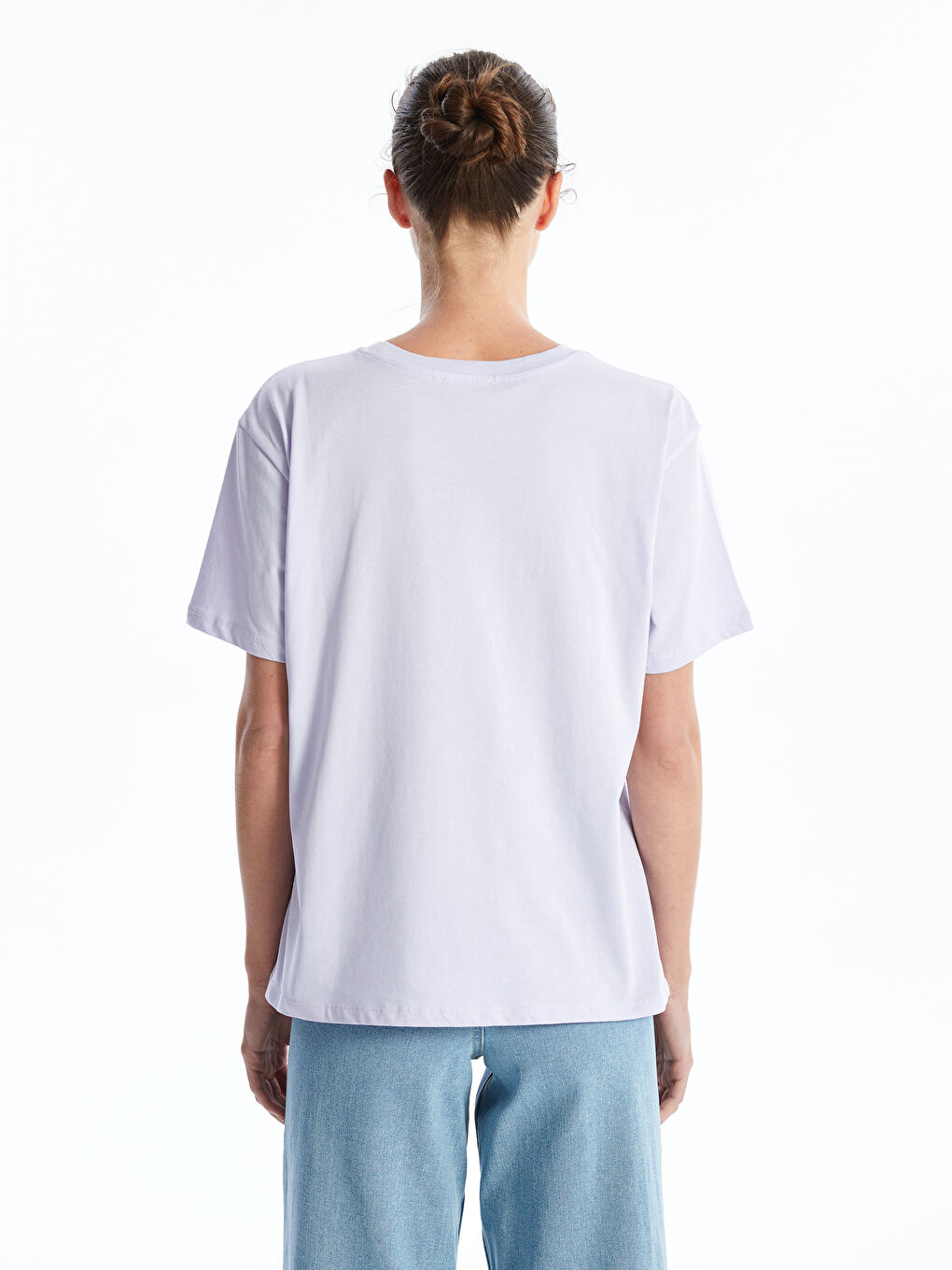 تيشيرت نسائي بأكمام قصيرة وياقة دائرية مطبوع-3