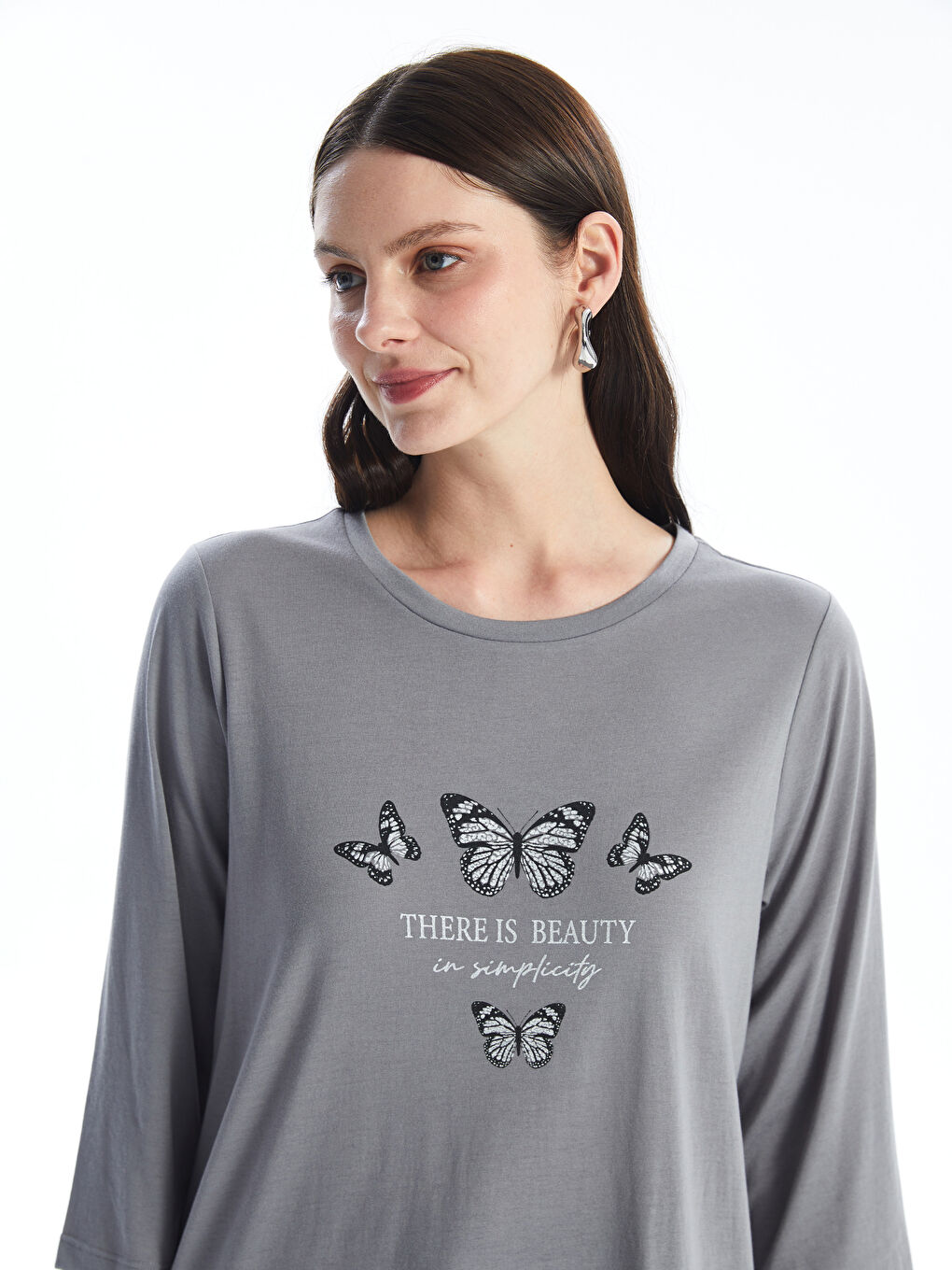 تيشيرت مطبوع بياقة دائرية للسيدات-1