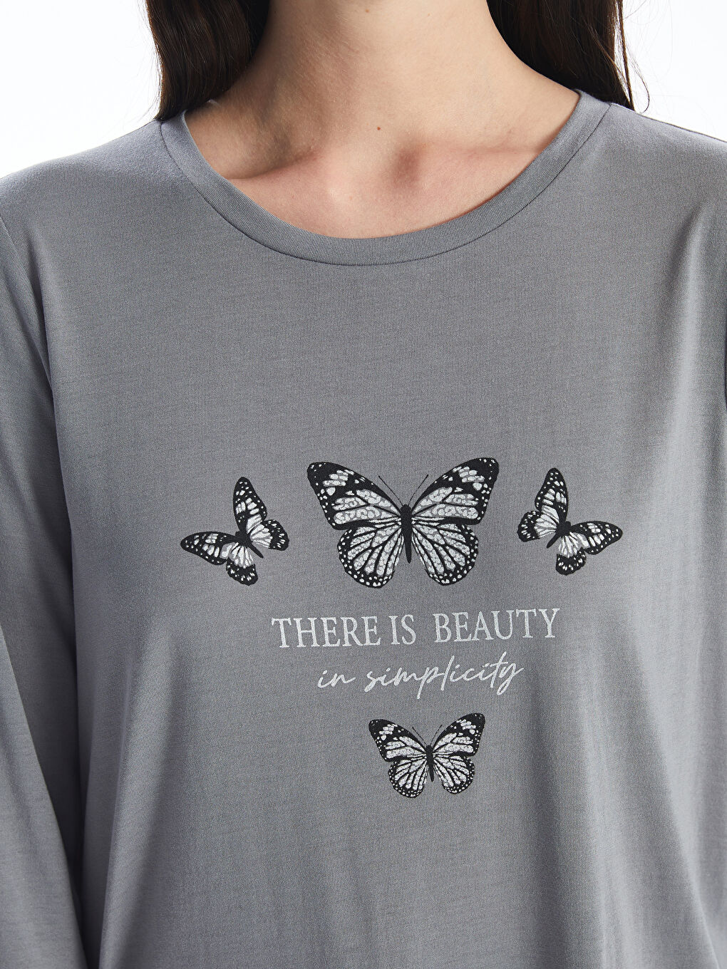 تيشيرت مطبوع بياقة دائرية للسيدات-3