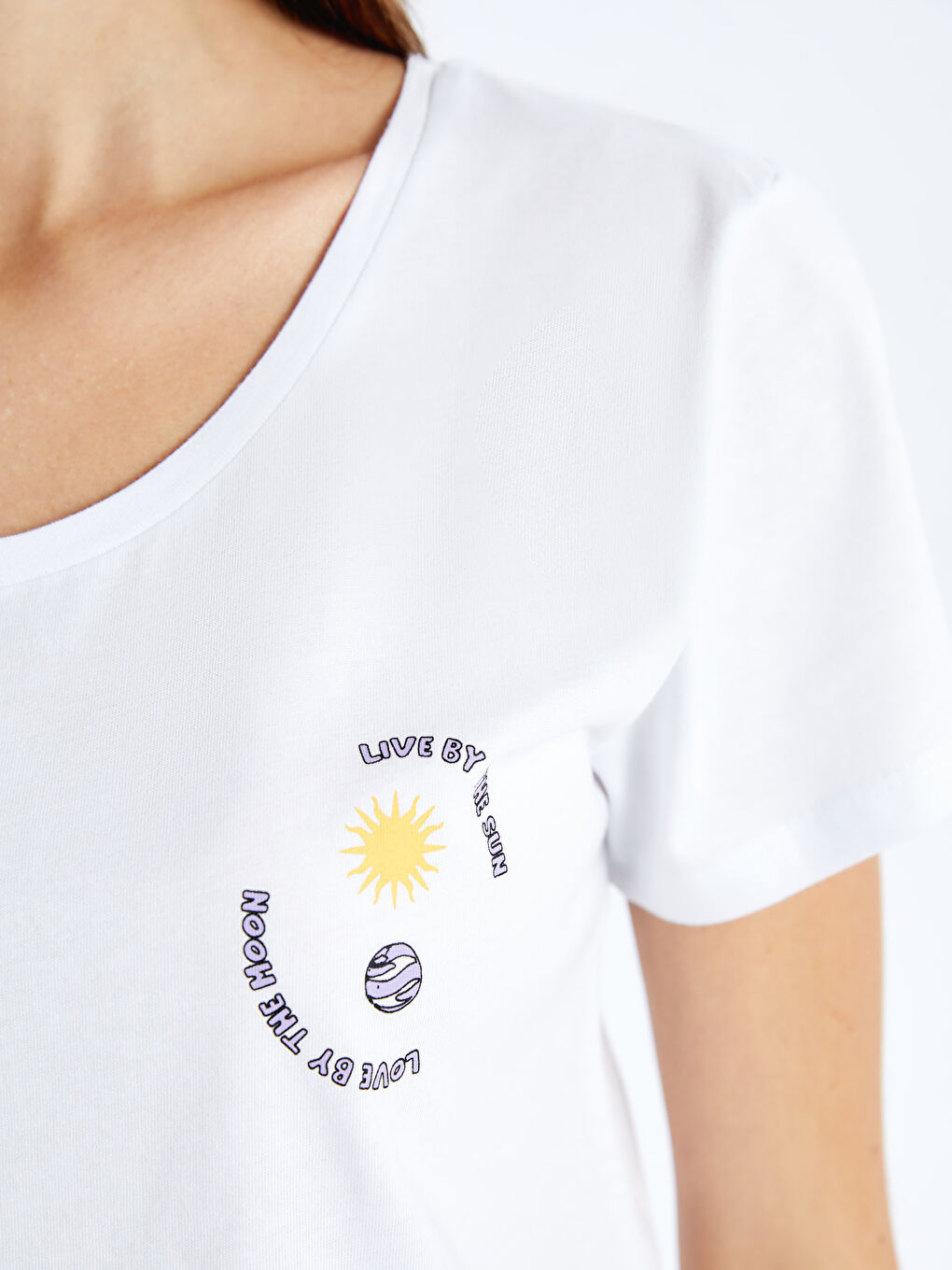 Siyah Bisiklet Yaka Baskılı Kısa Kollu Kadın Şortlu Pijama Takımı-3