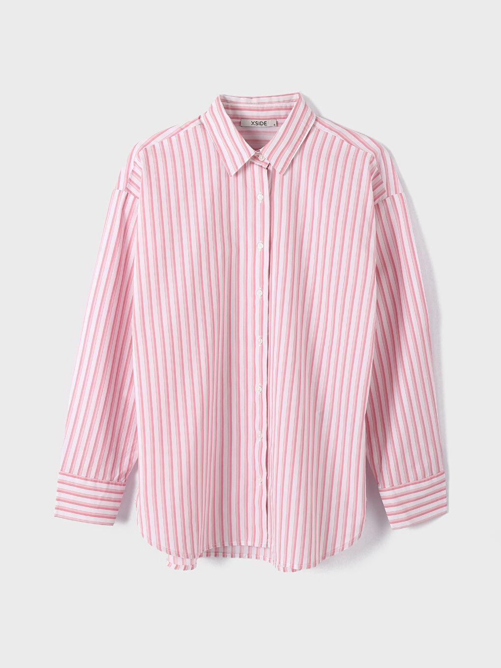 قميص نسائي مخطط بأكمام طويلة