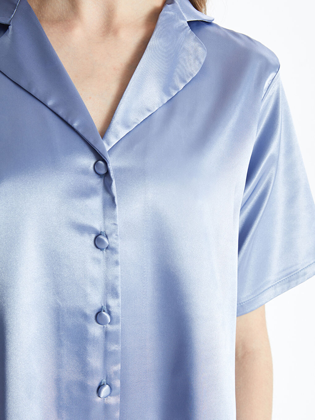 LCW DREAM Gömlek Yaka Düz Kısa Kollu Saten Kadın Pijama Takımı -S4FJ13Z8-GCA