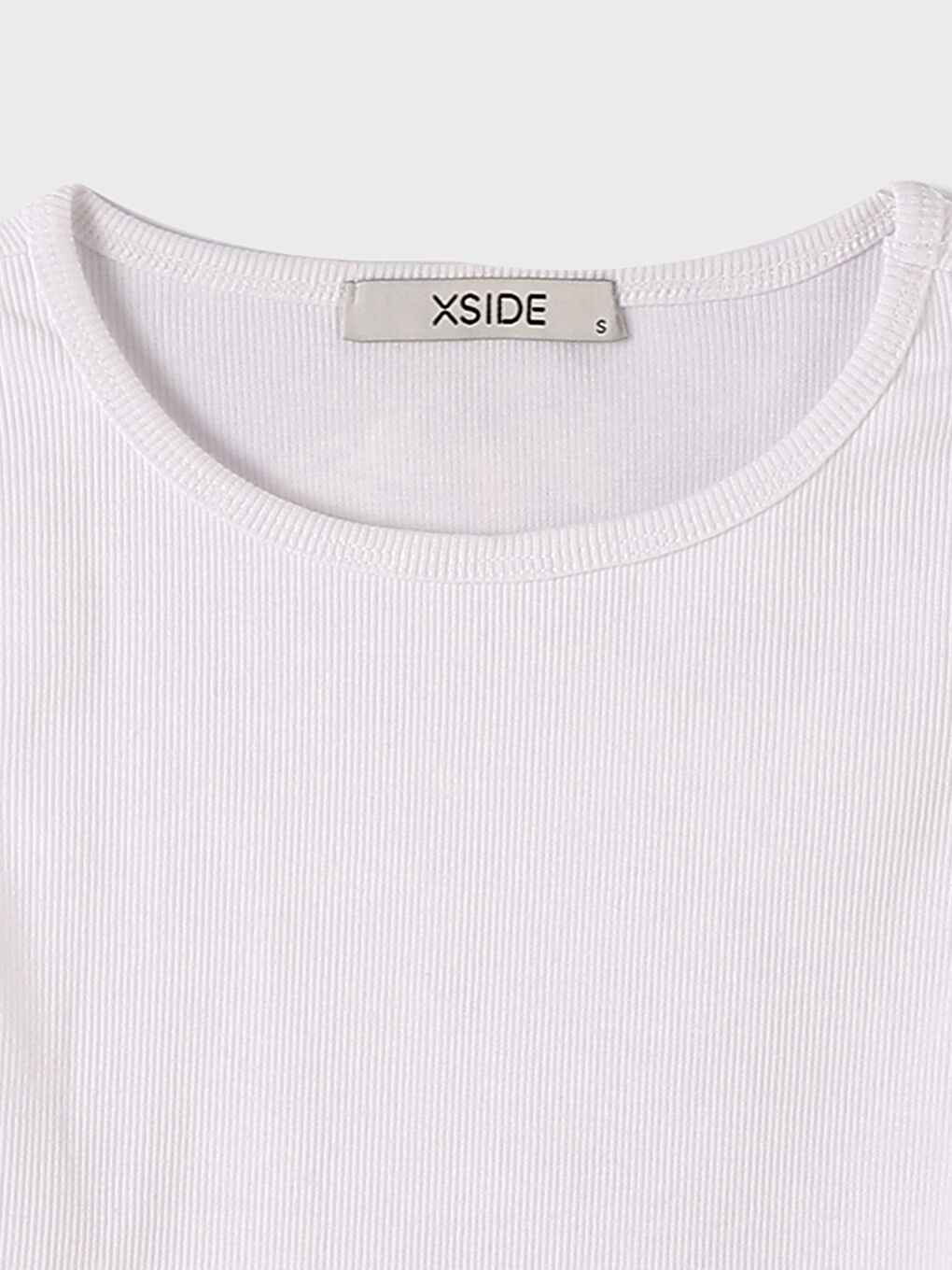 Women's Halter Neck Plain Crop Top-3