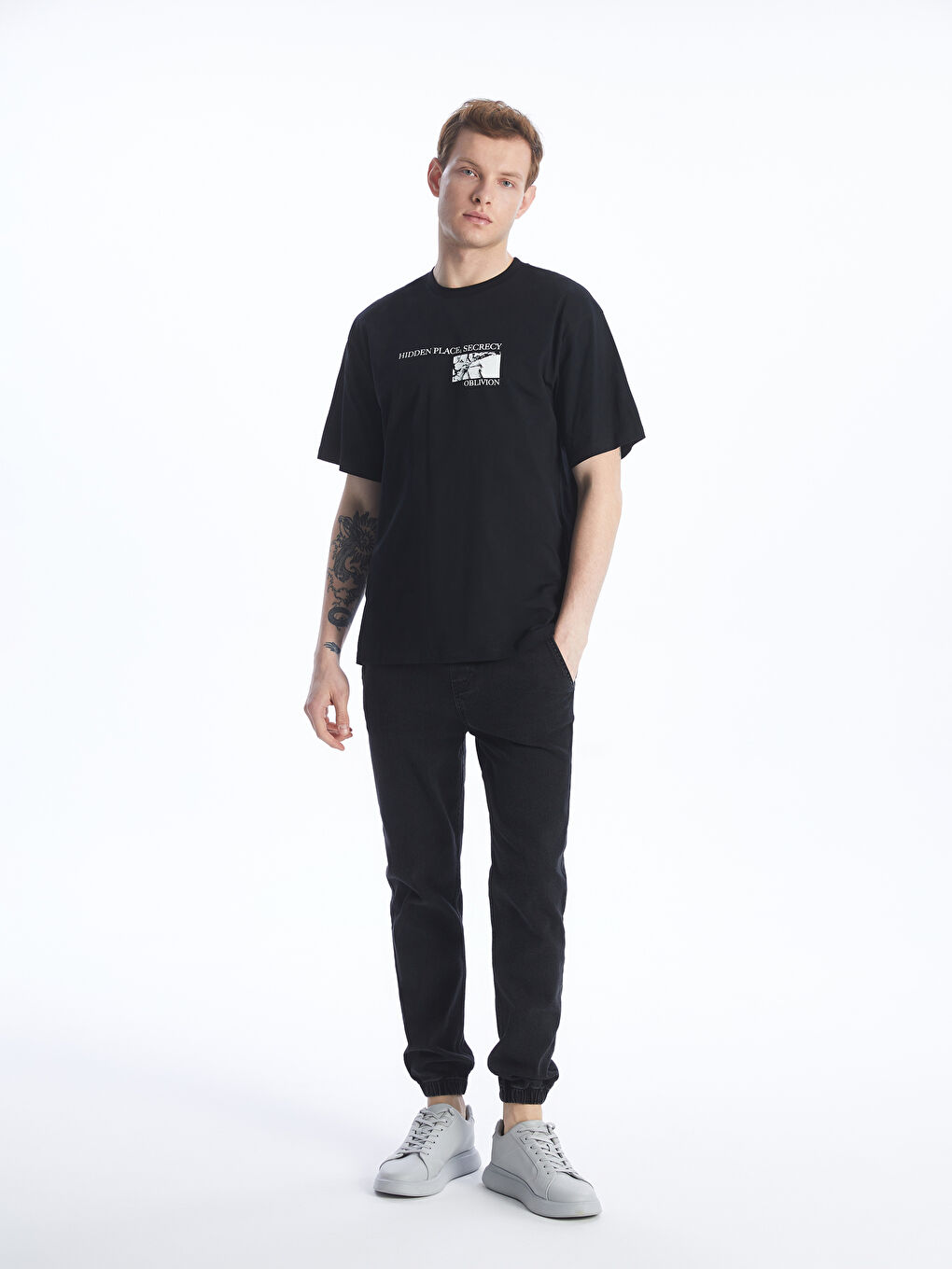 Siyah Bisiklet Yaka Kısa Kollu Baskılı Penye Erkek Tişört-2