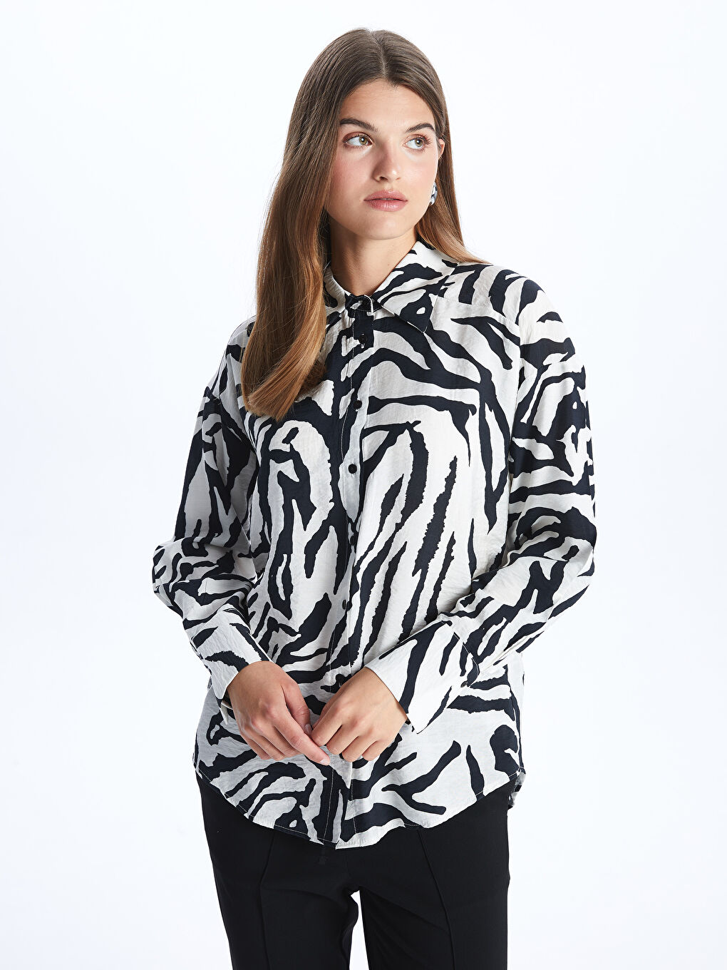 Siyah Desenli Uzun Kollu Kadın Gömlek-1