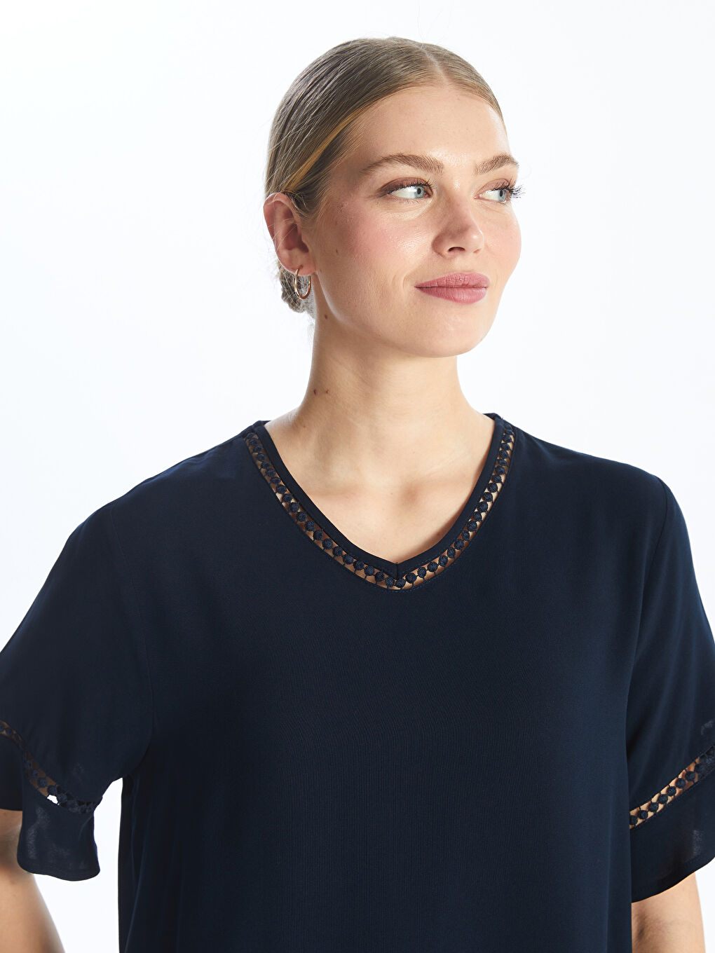 V Neck Embroidered Short Sleeve Women Blouse -S4FM68Z8-E1J