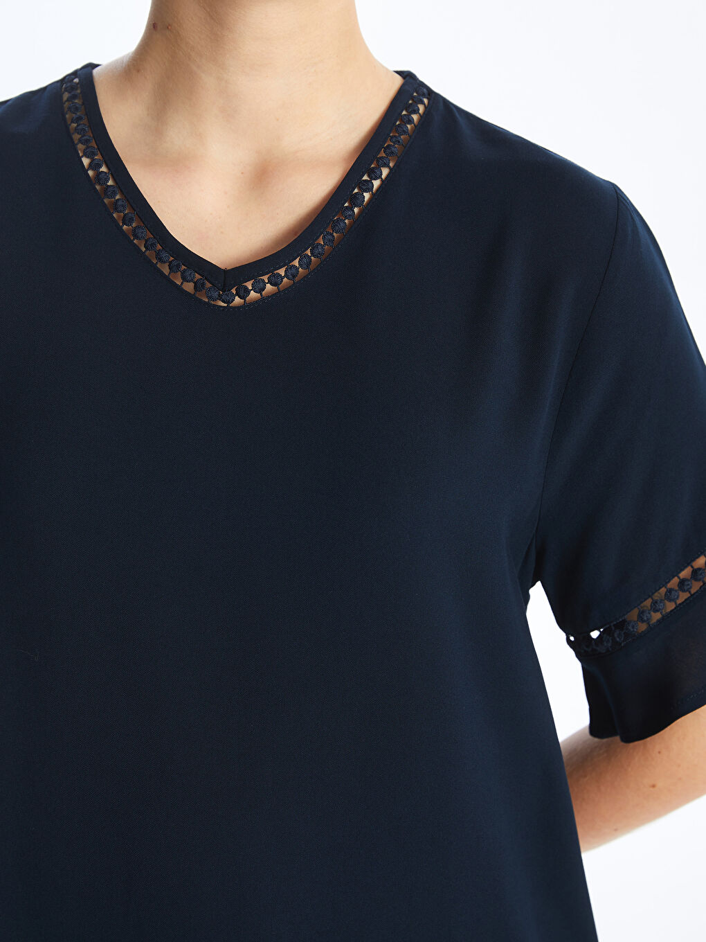V Neck Embroidered Short Sleeve Women Blouse -S4FM68Z8-E1J
