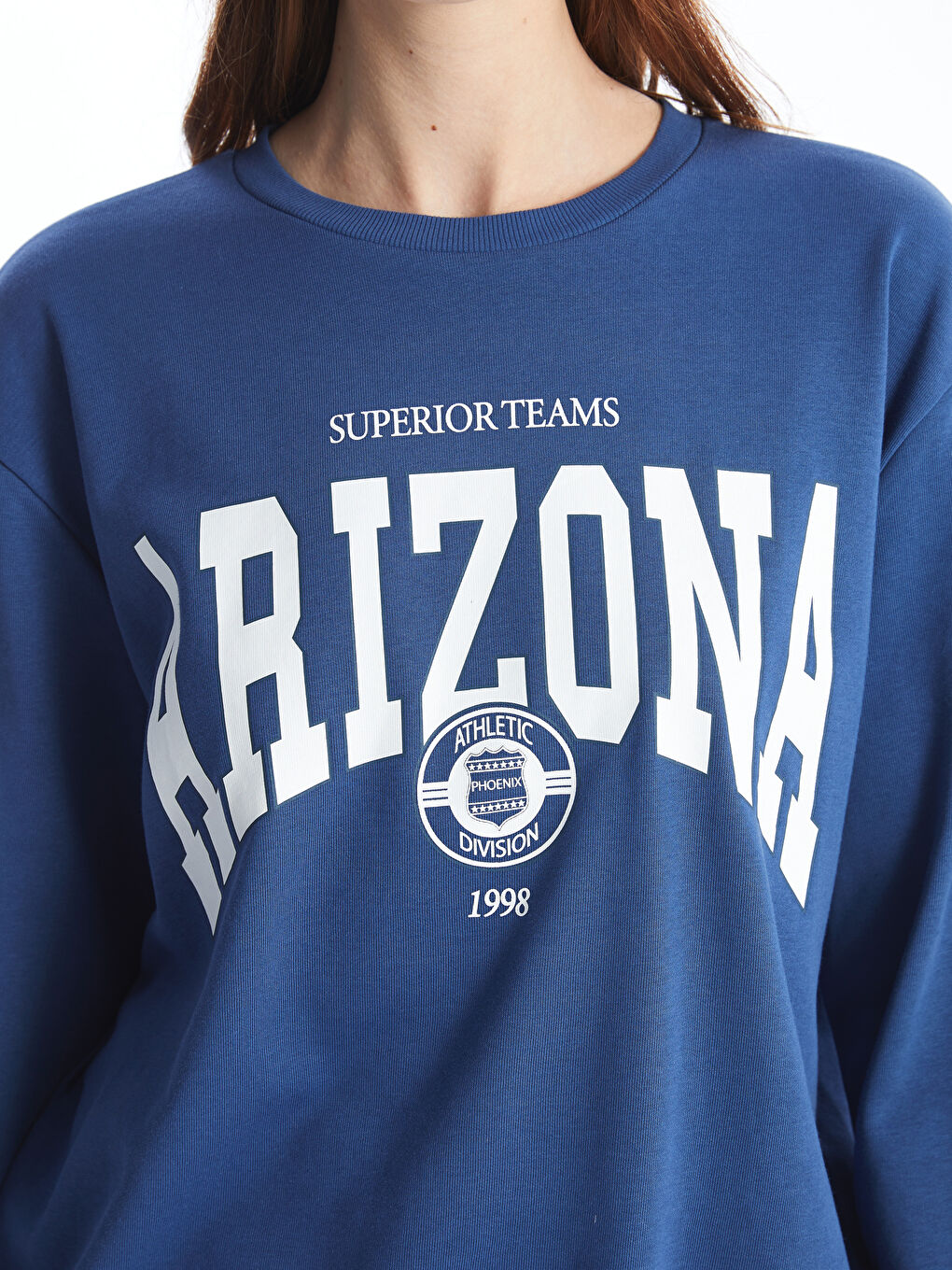 سويت شيرت مطبوع أريزونا بياقة دائرية للسيدات-2