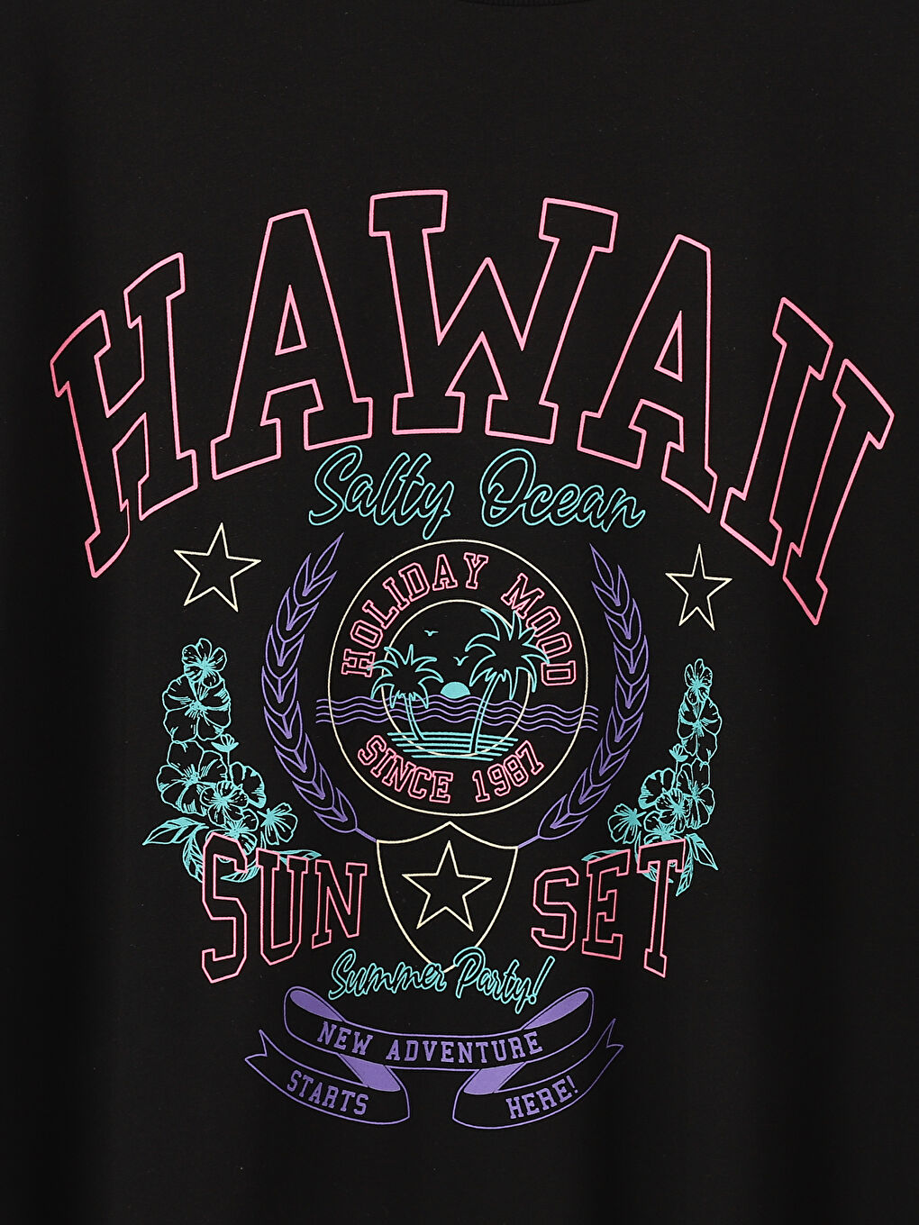 تيشيرت مطبوع بياقة دائرية وكم قصير للسيدات-3