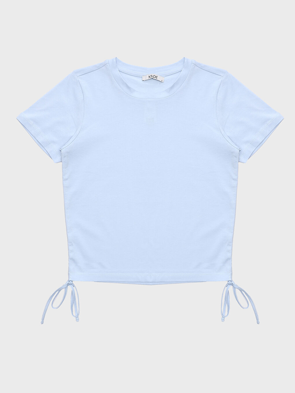 تيشيرت ياقة دائرية كم قصير للسيدات